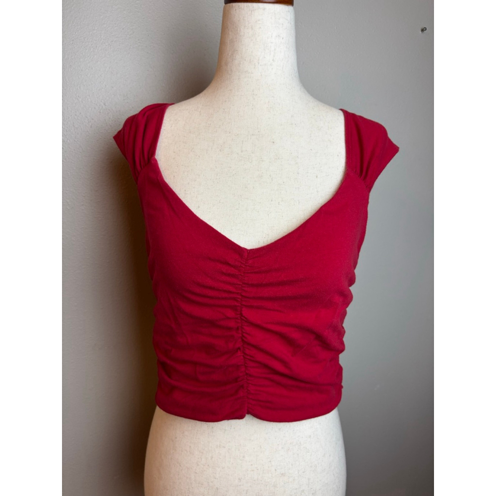 Hollister Red Ruched V-Neck Crop Top L preppy